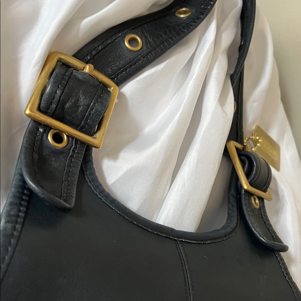 PRICE FIRM! RARE NAVY Vintage COACH Leather Crescent Saddle Bag (pre-serial no.) - Picture 4 of 16